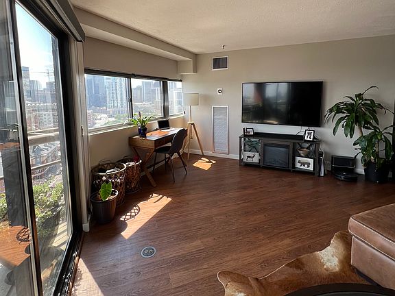 4th image of 100 Park Ave W APT 1507