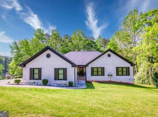2334 Fisher Dr, Loganville, GA 30052