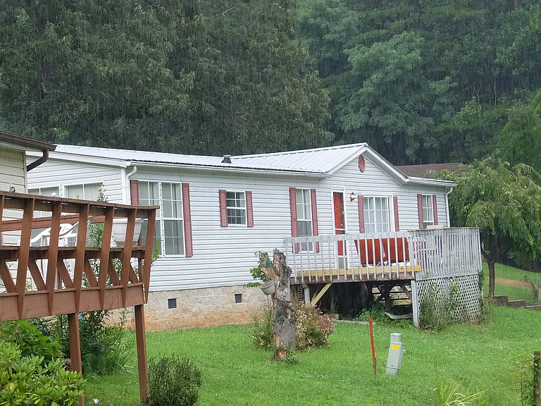 36 Lake Eden Cir — Photo 1