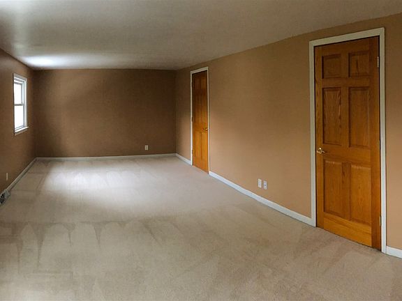4th image of 5505 N Wheeling Ave