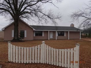 5061 Stateline Rd, Century, FL 32535