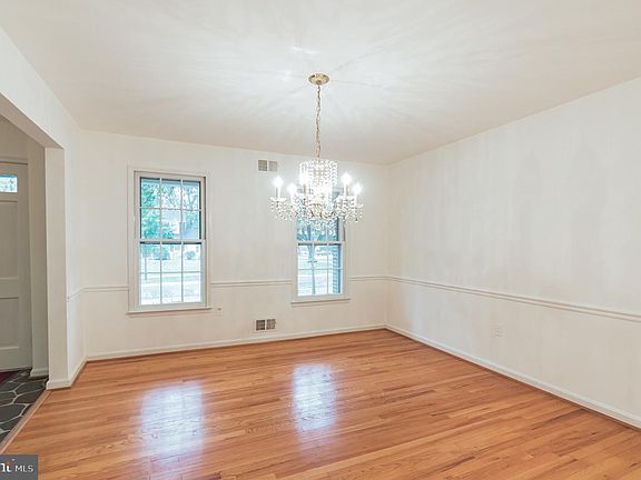 5th image of 1703 Auburn Ave