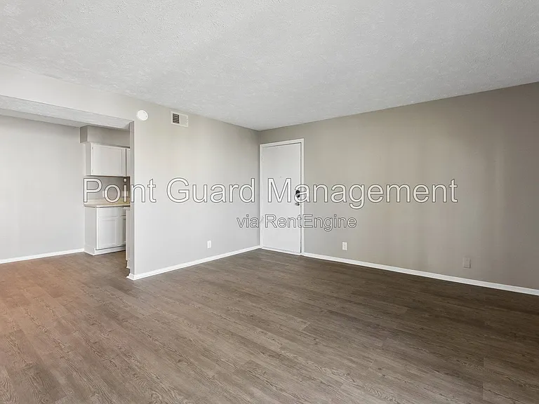 Brent Village — Photo 89