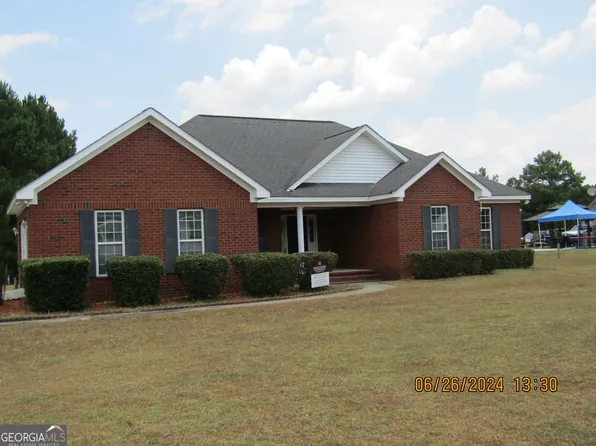 2903 Charlie Ln, Statesboro, GA 30461
