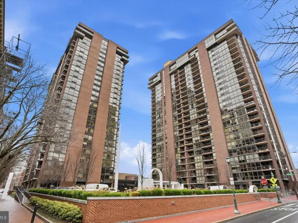 241 S 6th St APT 1304F, Philadelphia, PA 19106