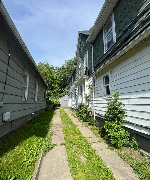 39 1st St — Photo 7