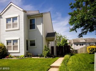 27 Old Knife Ct, Baltimore, MD 21220