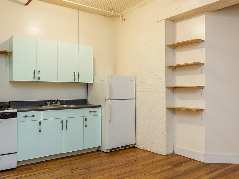 175 Stockholm St #212 — Photo 11