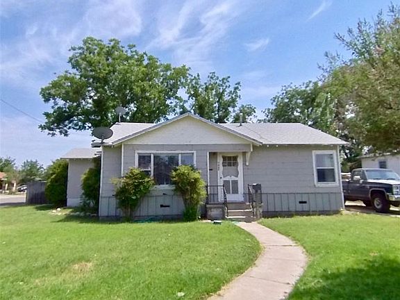2nd image of 1032 Crescent Dr