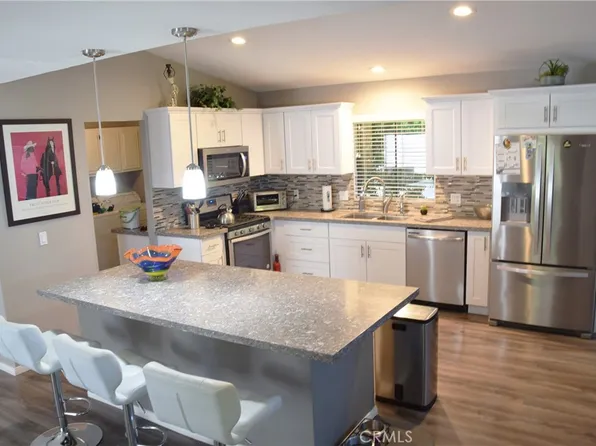 38785 Desert Greens Dr E #E, Palm Desert, CA 92260