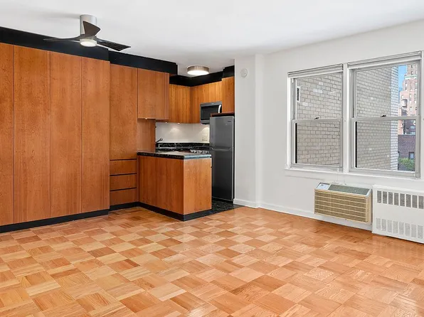 155 E 38th St APT 17A, New York, NY 10016