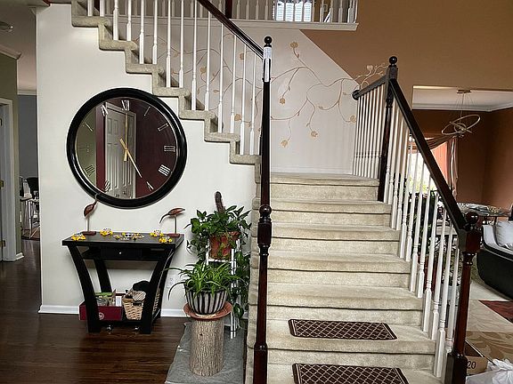 2nd image of 23162 Mission Ln