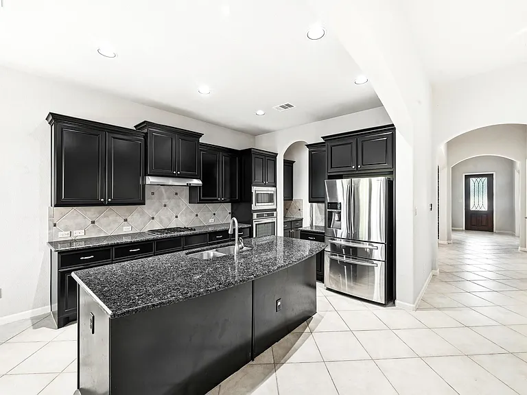 1611 Rimstone Dr — Photo 10