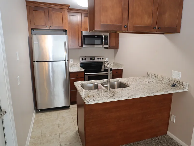 1111.5 S Chimney Hill Dr — Photo 8