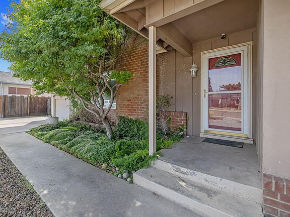 4th image of 2735 W Laura Avenue
