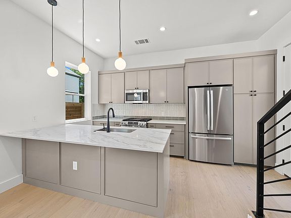 4th image of 6502 Porter St #5