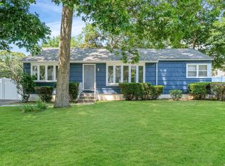 53 Lama Dr, Shirley, NY 11967