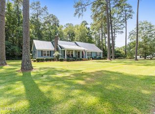 106 Sandwall Dr, Tabor City, NC 28463