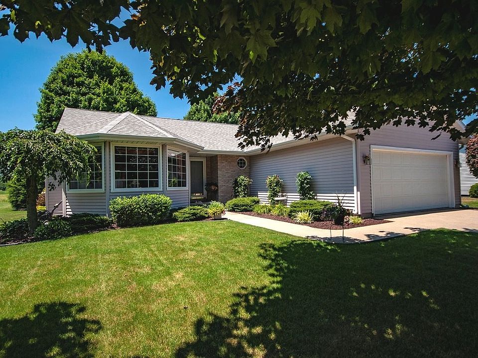 1st image of 505 Danbury Dr