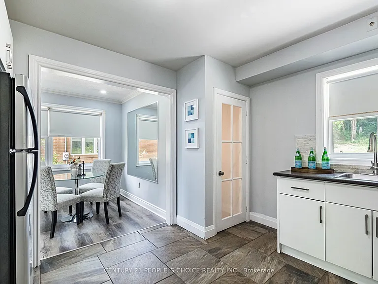 39 Meadowland Dr — Photo 12