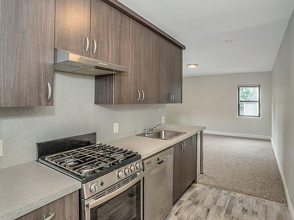 2nd image of 103 Lawson St APT C