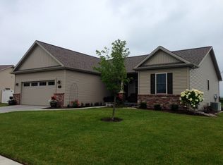 57 Fedor Cir, Bloomington, IL 61705