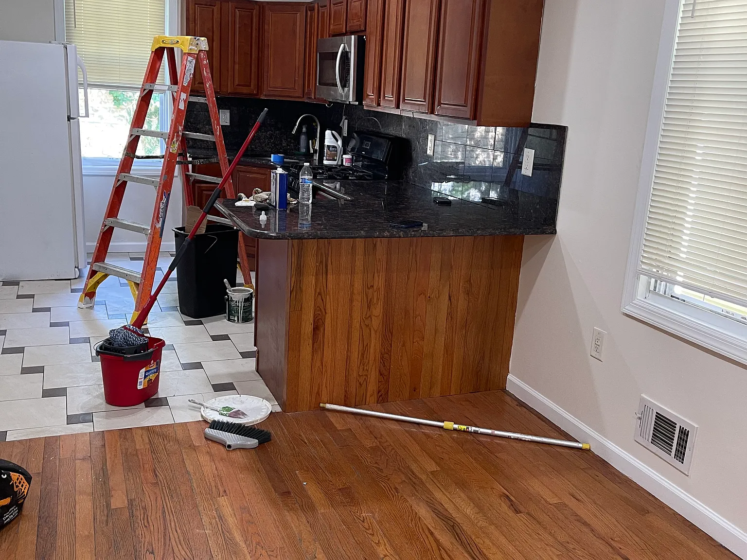 2 bed, 850 sqft, $2,000 — Photo 4