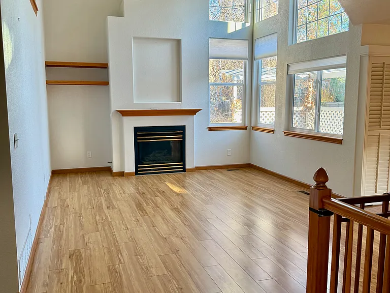 3855 Buckthorn Dr — Photo 6