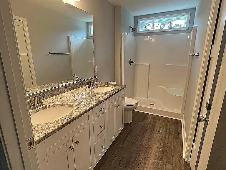 411 Caddie Ct — Photo 4