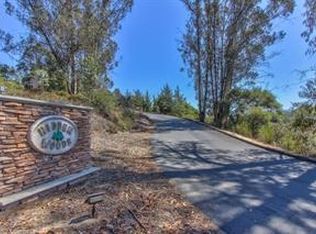 7190 Azzelio Way, Salinas, CA 93907