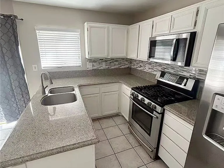 15865 Flamingo Dr — Photo 35