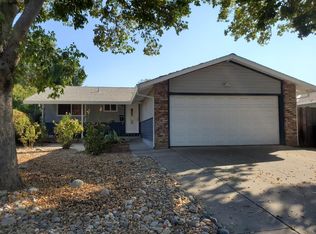 2792 Belmont Dr, Davis, CA 95618