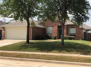 1595 Mallard Dr, Corinth, TX 76210