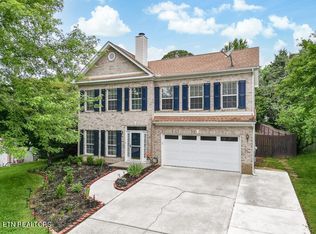 8139 Robins Nest Ln, Knoxville, TN 37919