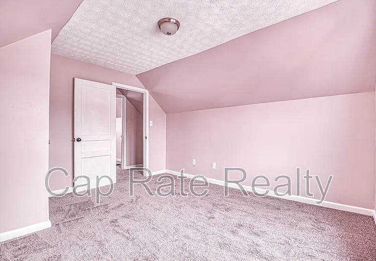 1143 Duxberry Ave — Photo 20