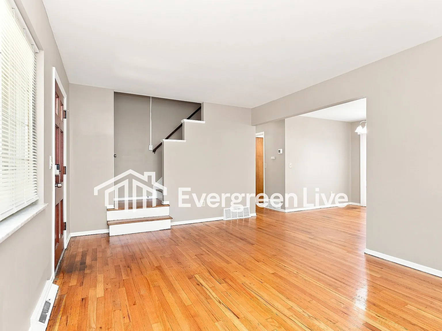 4 bed, 2.0 bath, 1665 sqft, $2,095 — Photo 4