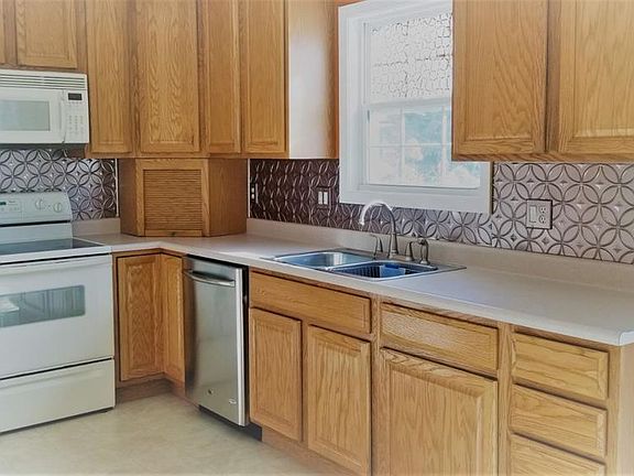 4th image of 2567 Ledgestone Dr