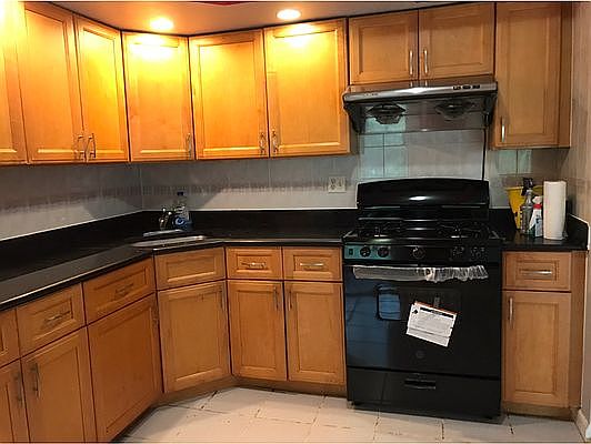 5th image of 71-32 162nd St #3