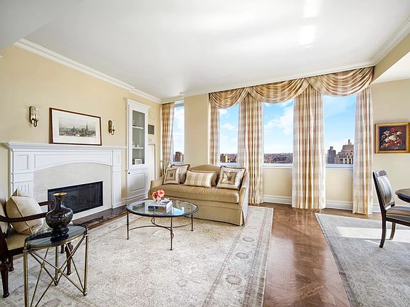 4th image of 188 E 78th St Penthouse A