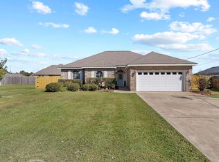 205 Gum Hill Rd, Bridge City, TX 77611