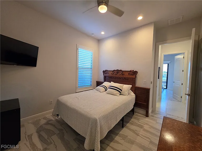 1255 NW 38th Ave — Photo 40