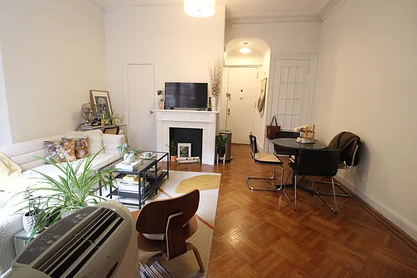 Rented by Luxor Homes & Investment Realty | media 13