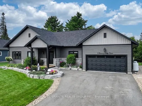 9 Bancroft Ridge Dr, Bancroft, ON K0L 1C0