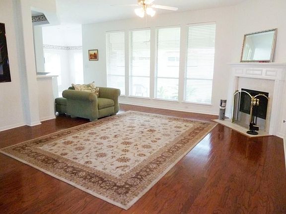 2nd image of 1307 Crystal Lake Cir E