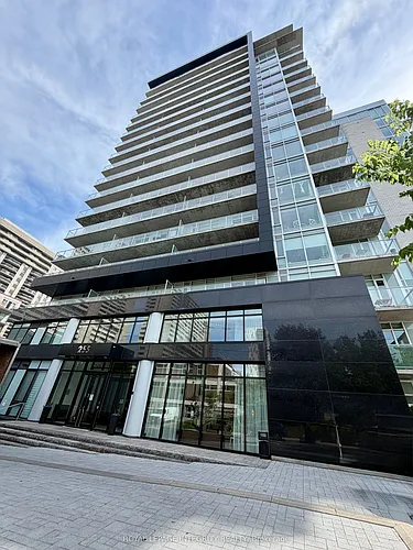 255 Bay St Photo 1 255 Bay St Photo 1
