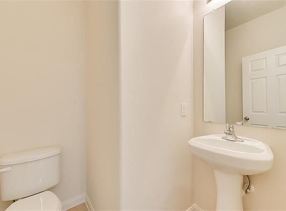 5th image of 100 Mt Vernon Ln