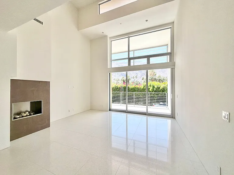 803 N Palm Canyon Dr #8 — Photo 5