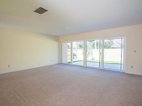 3rd image of 1360 Tierra Cir