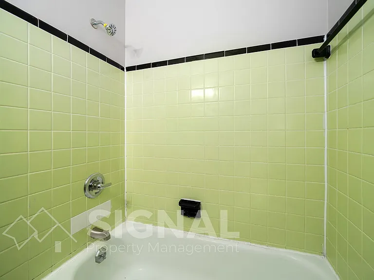 112 19th Ave NW — Photo 17
