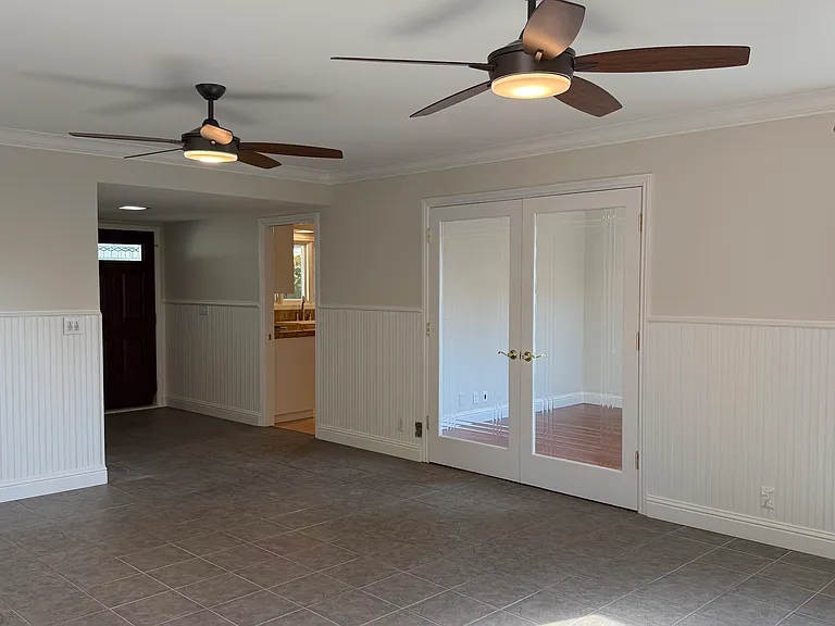 1388 Pine Ave — Photo 5